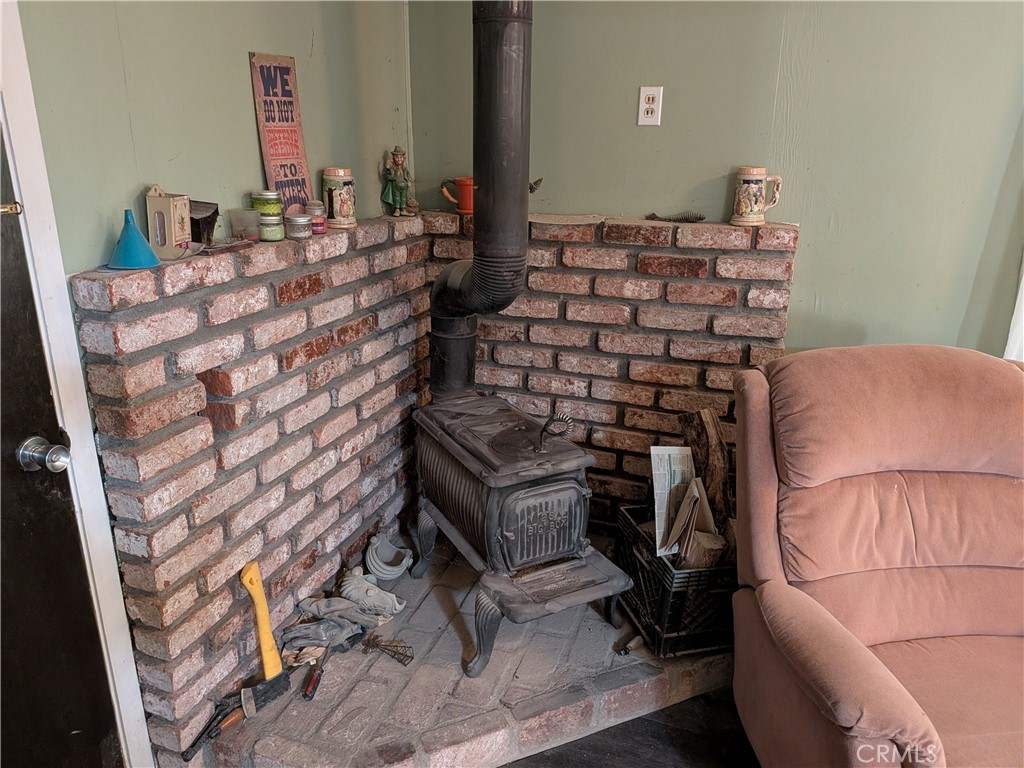 https://media.crmls.org/medias/8a5f10ad-c9cc-4ab1-b482-e2d1bf7035c6.jpg?preset=X-Large