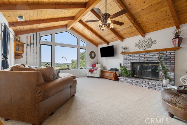 9555 Santa Cruz Road, Atascadero CA: https://media.crmls.org/medias/8a5f1d4f-5370-415f-908c-c86b9a5a5078.jpg