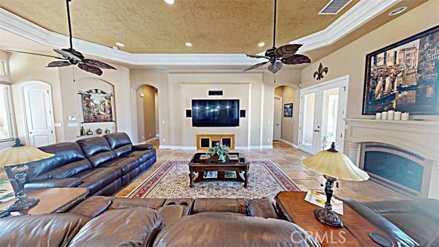 17134 Joshua Road, Apple Valley CA: https://media.crmls.org/medias/8a5fdb1f-4512-4b58-90f2-9ed1ddbb552d.jpg