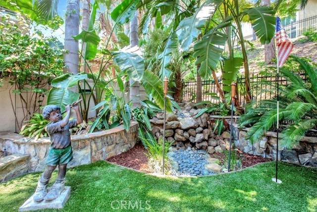26181 San Marino Court, Mission Viejo CA: https://media.crmls.org/medias/8a5ff844-c7eb-4387-8d6e-041abafb158d.jpg