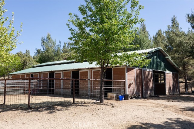 Detail Gallery Image 11 of 73 For 61290 Covered Wagon Trl, Anza,  CA 92539 - 3 Beds | 2 Baths