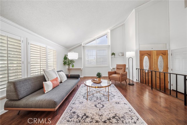 1305 Fairlance Drive, Walnut CA: https://media.crmls.org/medias/8a605f60-2c77-4f6e-9f7d-a08b5a419f85.jpg