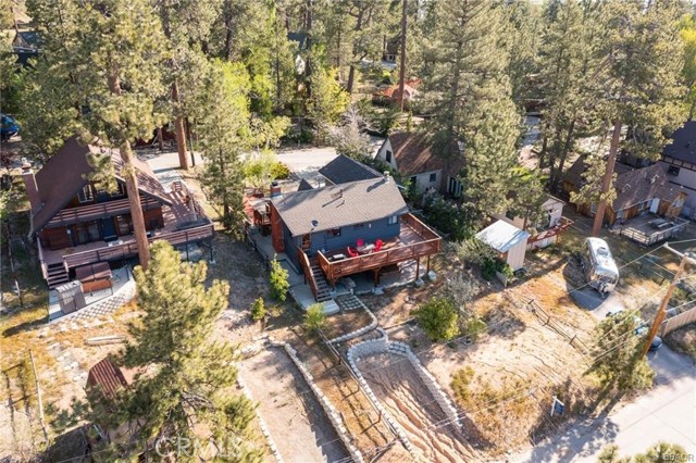 Detail Gallery Image 24 of 25 For 39273 Peak Ln, Big Bear Lake,  CA 92315 - 3 Beds | 2 Baths