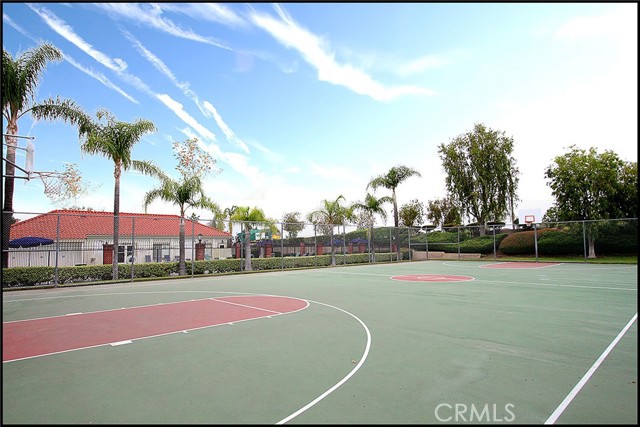 21055 Avenida Magnifica, Lake Forest CA: https://media.crmls.org/medias/8a616afd-a0f2-423e-97f9-5e2bda70e4c2.jpg