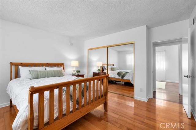 1747 Barry Avenue, Los Angeles CA: https://media.crmls.org/medias/8a617e84-2342-47bf-9723-dd7e4c019868.jpg