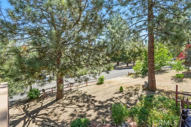 2229 Birchwood Way, Pine Mountain Club CA: https://media.crmls.org/medias/8a621fb4-6f50-4b72-9656-9b2ca1142700.jpg