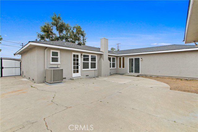 Detail Gallery Image 33 of 36 For 1611 E Palmyra Ave, Orange,  CA 92866 - 3 Beds | 2/1 Baths