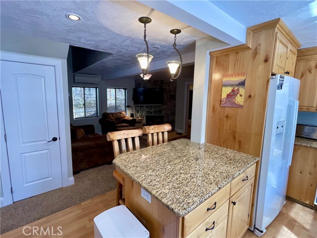 Detail Gallery Image 9 of 30 For 40389 Road 331, Bass Lake,  CA 93604 - 3 Beds | 2 Baths