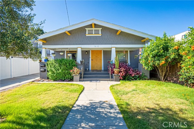 Detail Gallery Image 2 of 70 For 1610 W 36th Place, Los Angeles,  CA 90018 - 4 Beds | 2/1 Baths