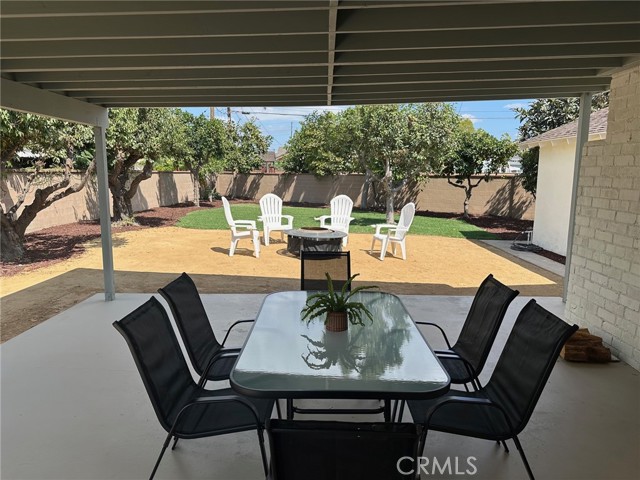 1305 S Westchester Drive, Anaheim CA: https://media.crmls.org/medias/8a653f2c-2d42-436a-bd5a-76cf80f03dfd.jpg