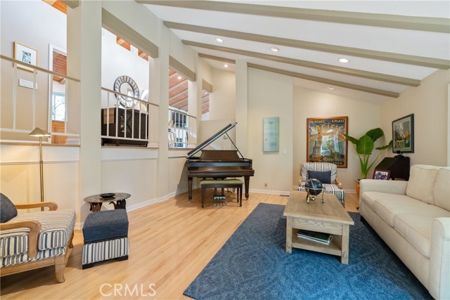 2213 Valley Drive, Manhattan Beach, California 90266, 4 Bedrooms Bedrooms, ,3 BathroomsBathrooms,Residential,Sold,Valley,SB22167937