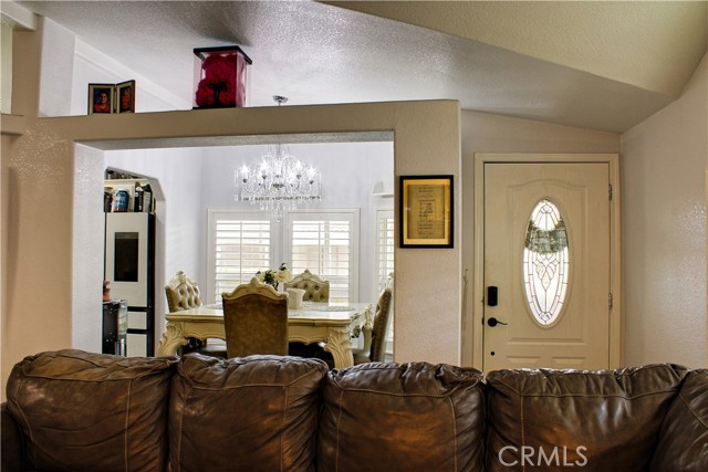 Detail Gallery Image 23 of 45 For 1550 Rimpau #1,  Corona,  CA 92881 - 3 Beds | 2 Baths