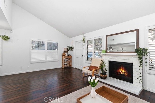 Detail Gallery Image 7 of 31 For 12700 Fallbrook Way, Stanton,  CA 90680 - 3 Beds | 2/1 Baths