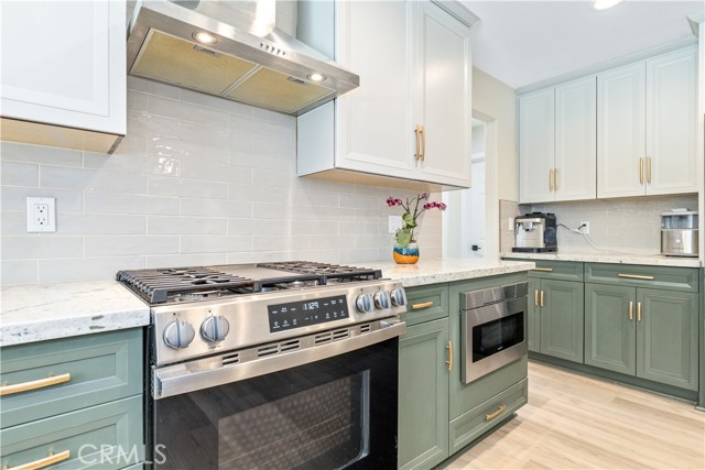 Detail Gallery Image 13 of 66 For 5530 El Pharo, Paso Robles,  CA 93446 - 5 Beds | 2/1 Baths