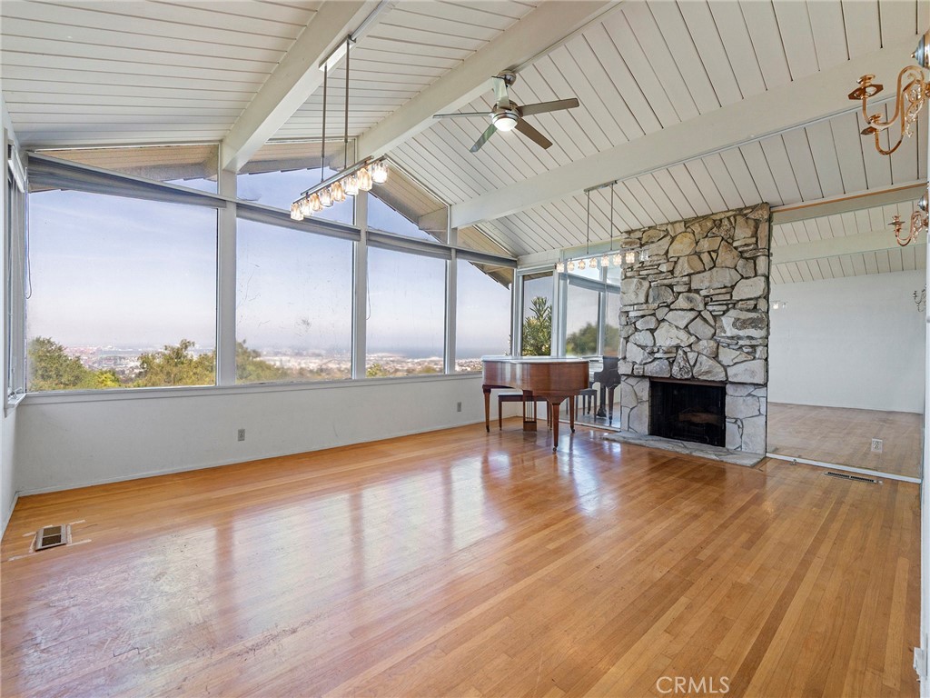 4217 Miraleste Drive