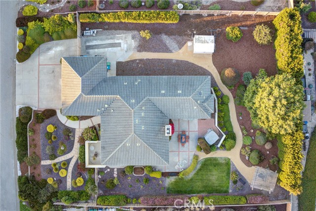 585 Red Tail Meadow Lane, Arroyo Grande CA: https://media.crmls.org/medias/8a684f6e-366f-4390-9987-e486c5256c5c.jpg