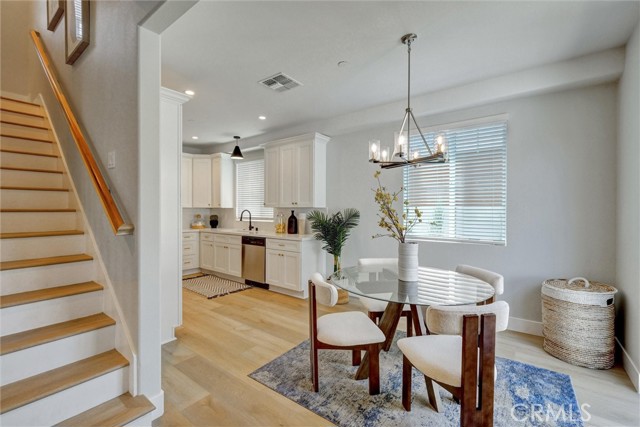 Detail Gallery Image 9 of 36 For 617 E Walnut Ave, Monrovia,  CA 91016 - 3 Beds | 3 Baths