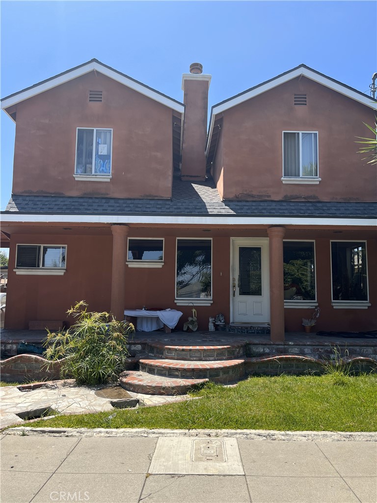 910 W Palmer Street