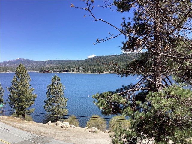 Detail Gallery Image 14 of 26 For 246 Big Bear Bld, Big Bear Lake,  CA 92315 - 1 Beds | 1 Baths