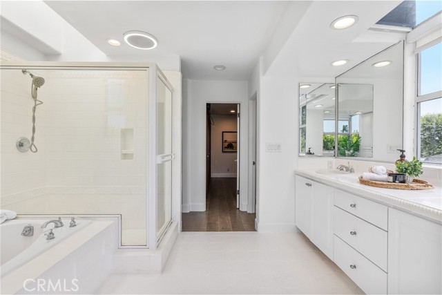 2310 Laurel Bluff, Manhattan Beach, California 90266, 4 Bedrooms Bedrooms, ,3 BathroomsBathrooms,Residential,Sold,Laurel Bluff,SB22159511