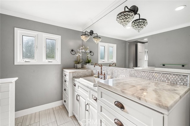 Detail Gallery Image 13 of 23 For 13231 Sandhurst Pl, North Tustin,  CA 92705 - 4 Beds | 2/1 Baths