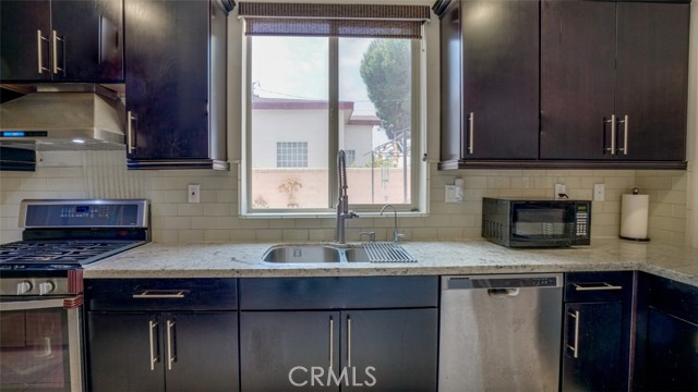 4248 W 5th Street, Santa Ana CA: https://media.crmls.org/medias/8a6a0f8a-0d31-4ce7-ad8a-7749202cd51a.jpg
