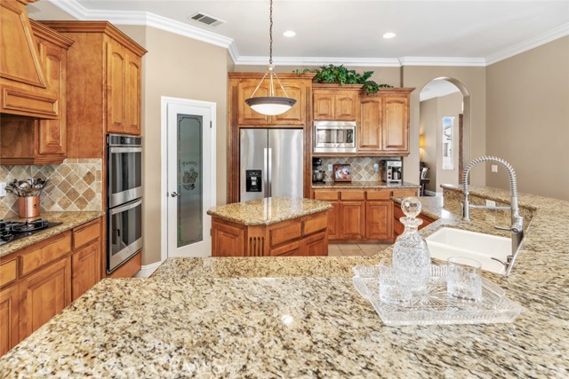 Detail Gallery Image 51 of 65 For 1507 Cromerton, Bakersfield,  CA 93311 - 5 Beds | 2/1 Baths