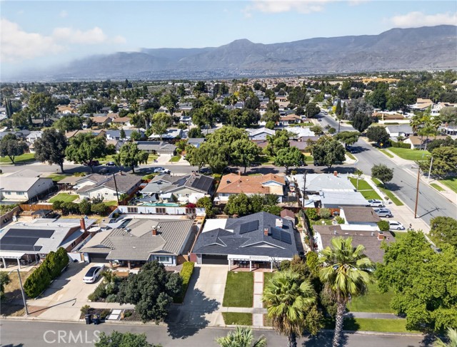 1463 Clock Ave, Redlands CA: https://media.crmls.org/medias/8a6bab1f-45ef-485c-99af-d1361f59a674.jpg