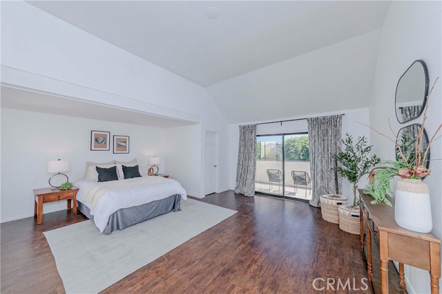 9724 Walker Court, Cypress CA: https://media.crmls.org/medias/8a6bfe29-3da3-44bf-818d-bbd1e79ac87a.jpg