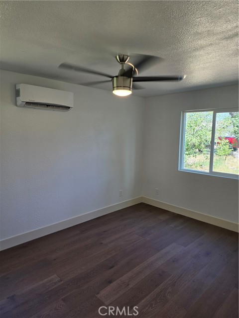 Detail Gallery Image 11 of 21 For 25162 N. Center, Los Molinos,  CA 96055 - 2 Beds | 2 Baths