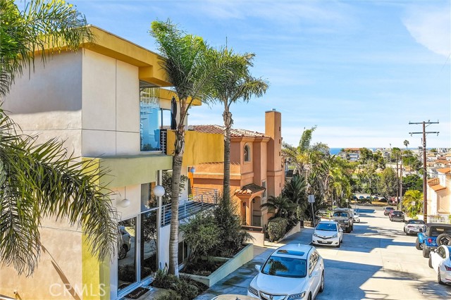 Detail Gallery Image 41 of 42 For 702 10th St, Hermosa Beach,  CA 90254 - 4 Beds | 3/1 Baths