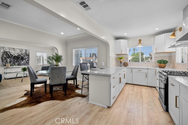 826 West 104th Street, Los Angeles, CA, 90044 826 West 104th Street, Los Angeles, CA, 90044