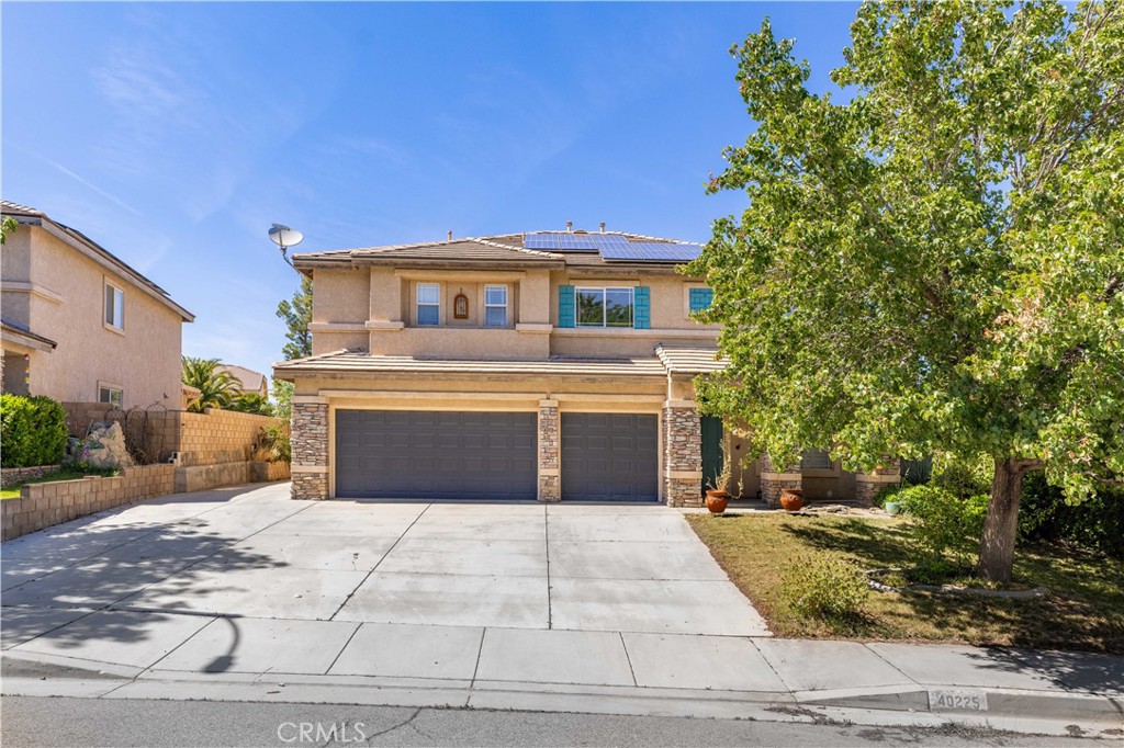 40225 Watford Way