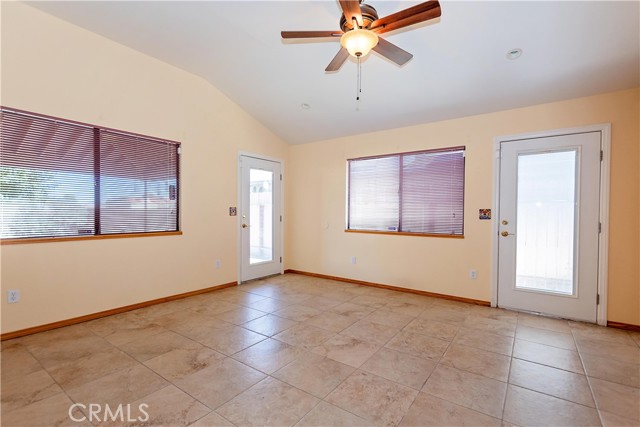 Detail Gallery Image 14 of 45 For 11043 Rome Beauty Dr, California City,  CA 93505 - 3 Beds | 2 Baths