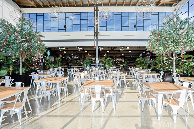 989 S Glendora Avenue, West Covina CA: https://media.crmls.org/medias/8a6f240d-c1f2-48ec-98f1-8627b0a584db.jpg