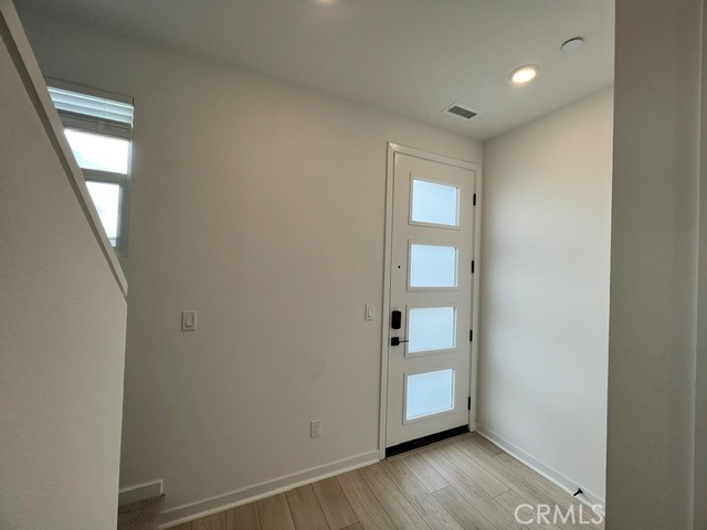 Detail Gallery Image 3 of 53 For 4490 S Bryant Paseo, Ontario,  CA 91762 - 4 Beds | 3/1 Baths