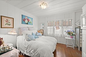 Detail Gallery Image 10 of 16 For 524 Park Ave, Laguna Beach,  CA 92651 - 2 Beds | 2 Baths