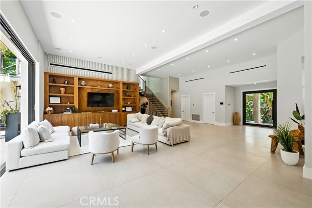 4609 Louise Avenue, Encino CA: https://media.crmls.org/medias/8a70040e-c772-4a41-8c4e-a28c8ad2024e.jpg