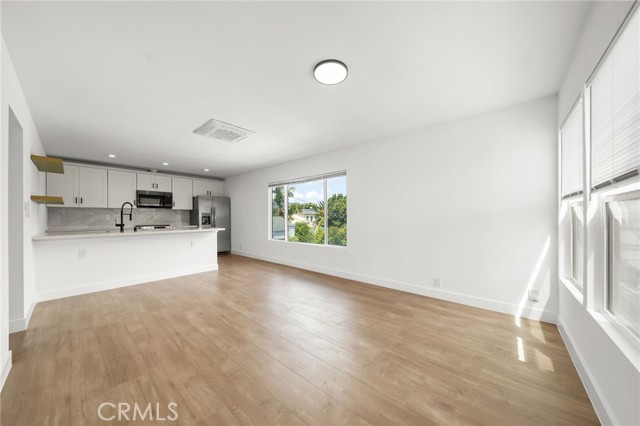 961 W 21st, San Pedro CA: https://media.crmls.org/medias/8a7015d4-f536-4e97-a765-6473125736cd.jpg
