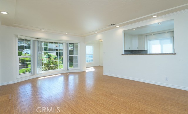 Detail Gallery Image 15 of 58 For 2111 N Verdugo, Glendale,  CA 91208 - 2 Beds | 2 Baths