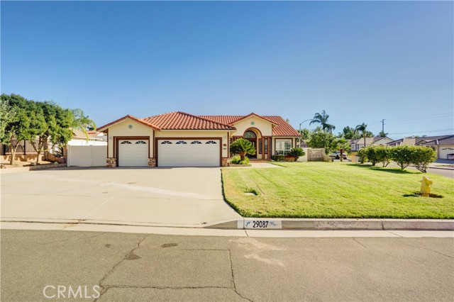 29087 Slumpstone Street, Nuevo CA: https://media.crmls.org/medias/8a707e05-bf9e-41d7-bf77-b5a67deea461.jpg