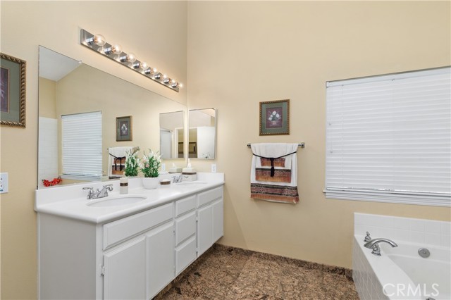 Detail Gallery Image 20 of 29 For 22701 Hannah Ct, Corona,  CA 92883 - 3 Beds | 2 Baths