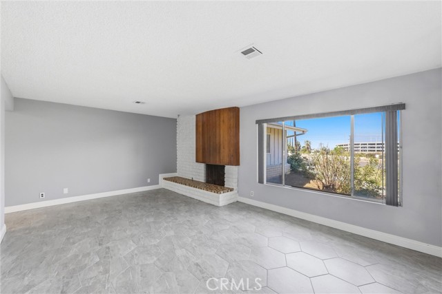 Detail Gallery Image 4 of 38 For 24673 Barton, Loma Linda,  CA 92354 - 3 Beds | 2 Baths