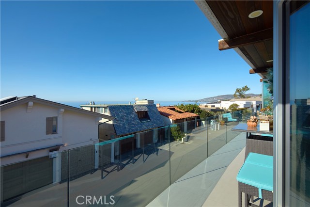 Detail Gallery Image 26 of 43 For 2680 Victoria Dr, Laguna Beach,  CA 92651 - 3 Beds | 3/1 Baths