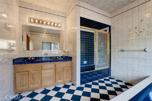 Image 38 of 58 For 2205 Catalina Street