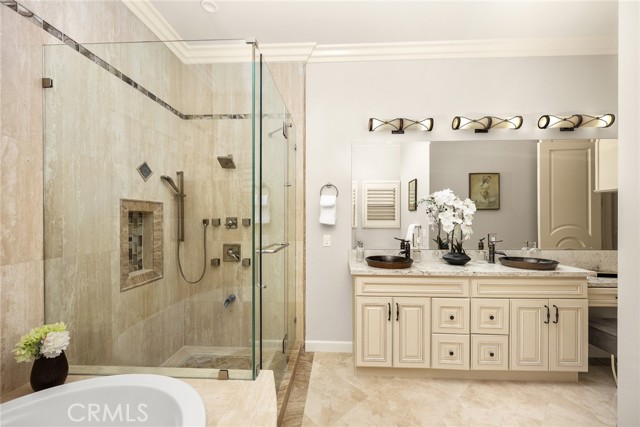 1740 N Santa Anita Avenue, Arcadia CA: https://media.crmls.org/medias/8a73c3e7-2c84-44c2-9cb5-894e5be84142.jpg