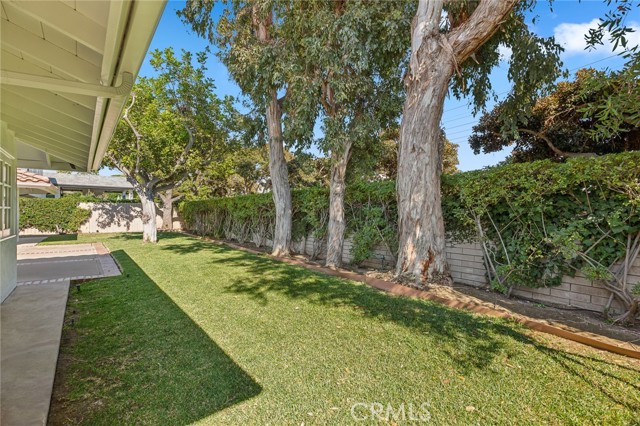 Detail Gallery Image 22 of 25 For 2820 Lighthouse Ln, Corona Del Mar,  CA 92625 - 4 Beds | 2/1 Baths