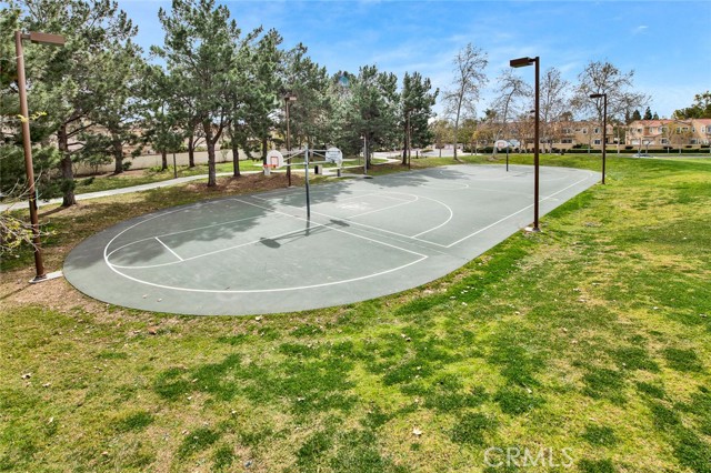 2346 Tryall, Tustin CA: https://media.crmls.org/medias/8a74b91e-0c34-4e12-b8f8-45d43d0aceff.jpg