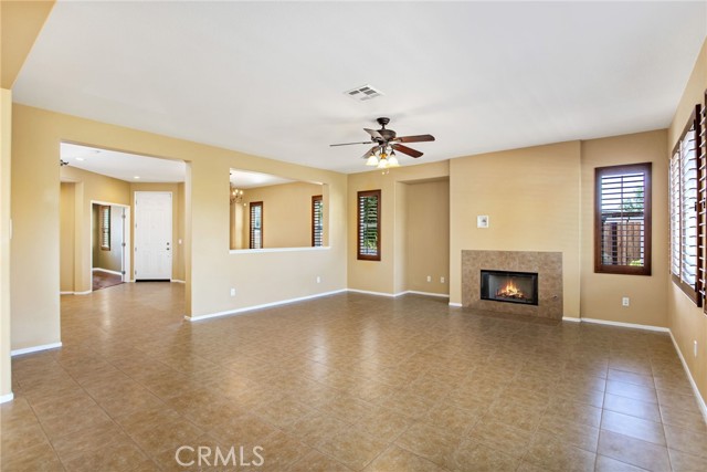 Detail Gallery Image 15 of 53 For 28618 Autumn Ln, Menifee,  CA 92584 - 5 Beds | 3 Baths