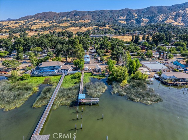 2630 Lakeshore Boulevard, Upper Lake CA: https://media.crmls.org/medias/8a75b366-99ef-47f0-9a4a-3477f62d1adf.jpg